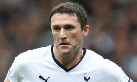 Keane joins Tottenham's century club, UEFA Europa League