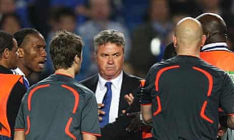 Guus Hiddink argues with the referee after Chelsea's defeat to Barcelona
