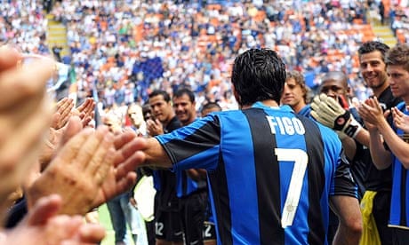 Internazionale's Figo heads for retirement