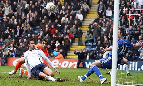 Preston North End's Darren Carter misses a chance to equalise against Chelsea in the FA Cup