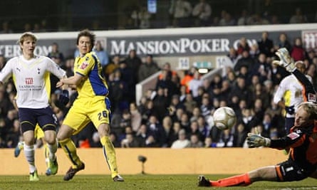 Harry Redknapp Wants Tottenham S Roman Pavlyuchenko To Work Harder Tottenham Hotspur The Guardian