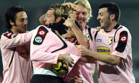 Palermo celebrate beating Juventus