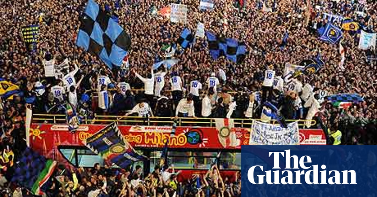 Inter Celebrate Scudetto As Fans Fear An Impending Jose Mourinho Swansong Serie A The Guardian