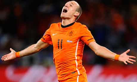 Arjen Robben celebrates