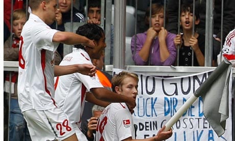 Mainz 05 celebrate scoring against Bayern