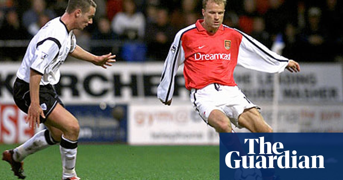 The Joy Of Six Great Passes Football The Guardian
