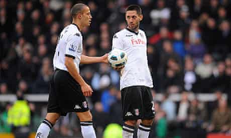 Clint Dempsey hands the ball to Bobby Zamora to take the penalty