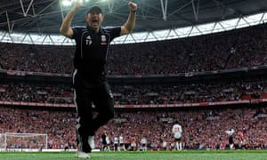 Vote For Winners In Sharp Suits Not The Wishy Washy Alternative Simon Burnton Football The Guardian