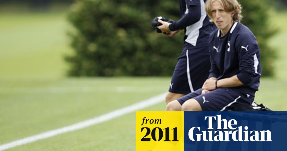 Harry Redknapp Believes Luka Modric S Sale Would Strengthen Tottenham Tottenham Hotspur The Guardian