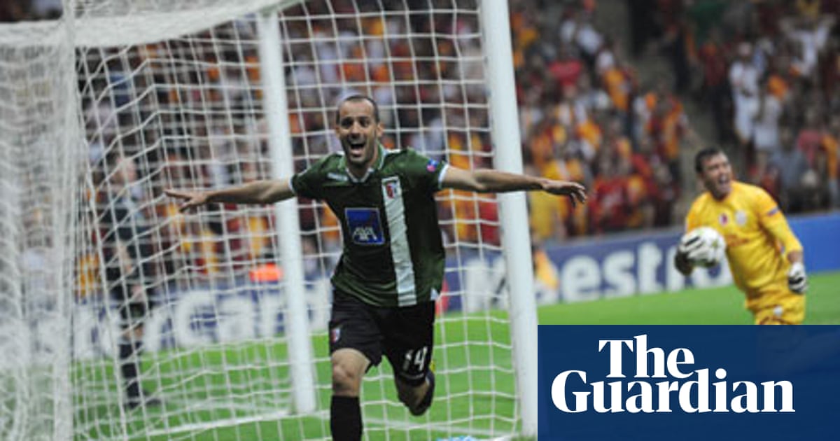 Braga Win At Galatasaray To Kick Start Their Champions League Campaign Galatasaray The Guardian
