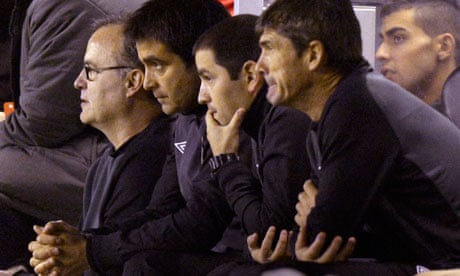Athletic Bilbao coach Marcelo Bielsa, left