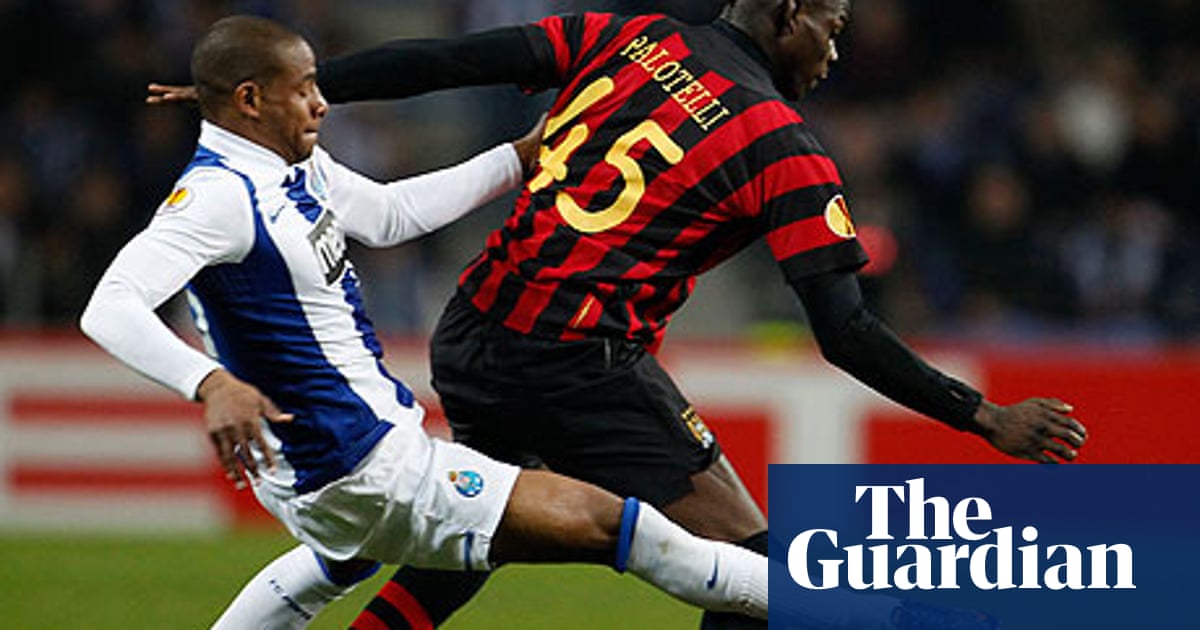 Late Sergio Aguero Goal Earns Manchester City Victory At Porto Europa League 11 12 The Guardian Late Sergio Aguero Goal Earns Manchester City Victory At Porto Europa League 11 12 The Guardian