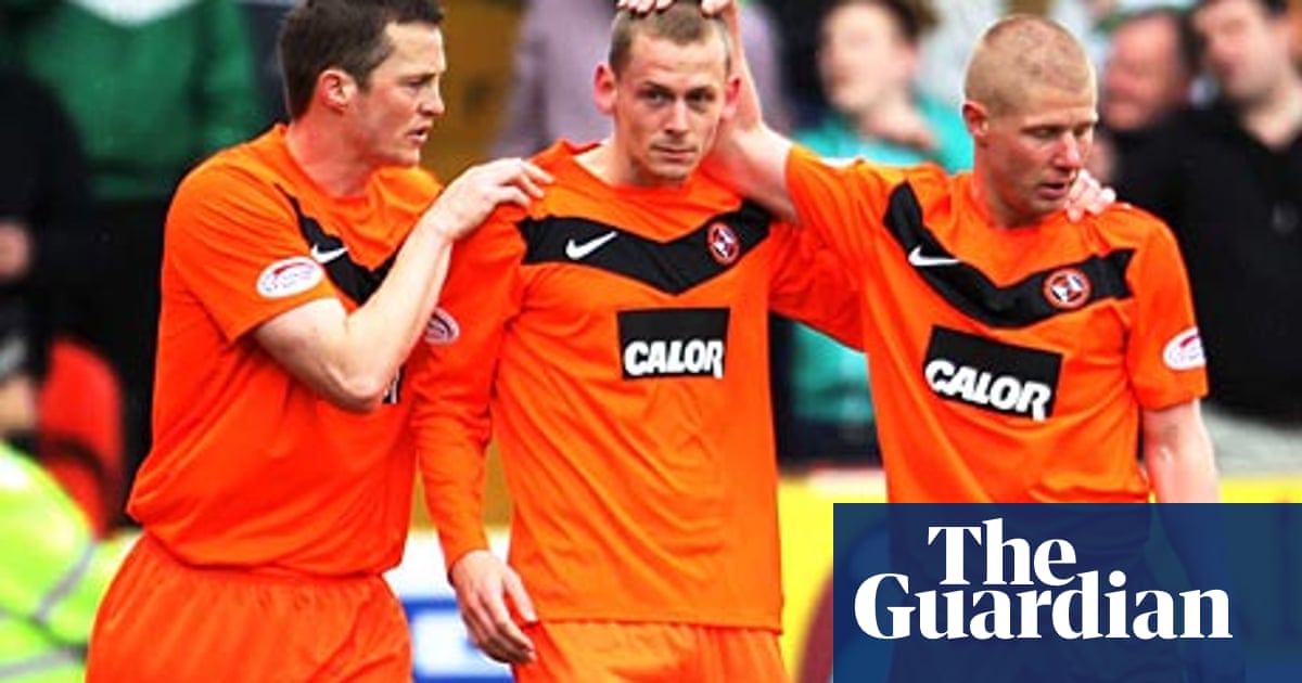 dundee united defeat celtic but thoughts turn to rangers punishment scottish premier league 2011 12 the guardian dundee united defeat celtic but thoughts turn to rangers punishment scottish premier league 2011 12 the guardian