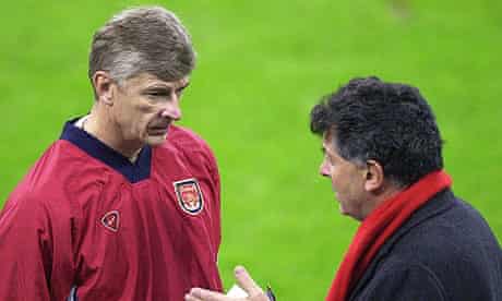 Arsenal's Arsène Wenger with David Dein in 2001