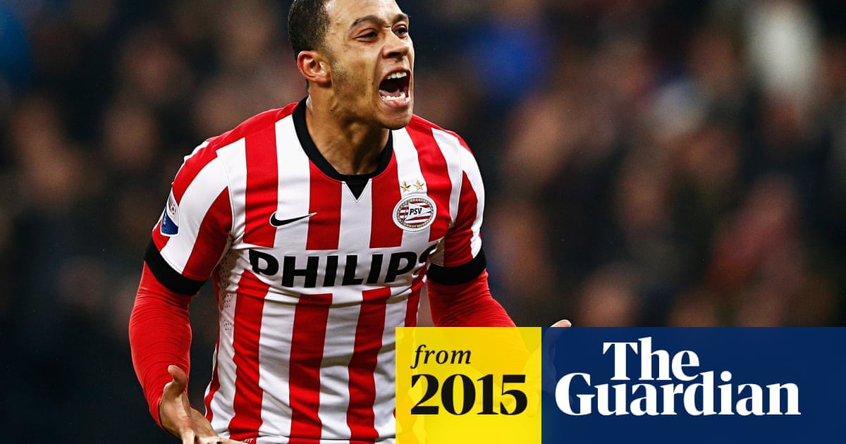Liverpool Set For Memphis Depay Duel With Manchester United Liverpool The Guardian