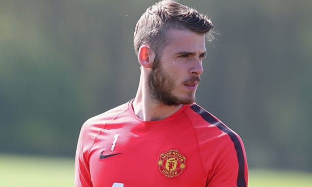 David de Gea's current contract with Manchester United ends next summer