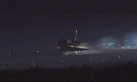 space shuttle atlantis touchdown