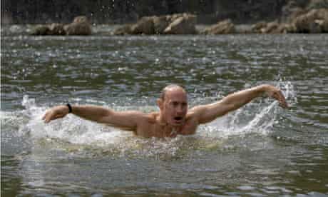 Russia's Prime Minister Putin swims in a lake in southern Siberia's Tuva region