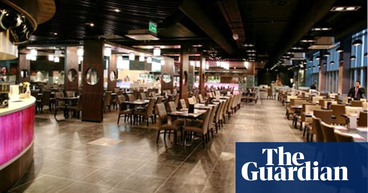 Feeding Frenzy Britain S Biggest Restaurant Opens For Business
