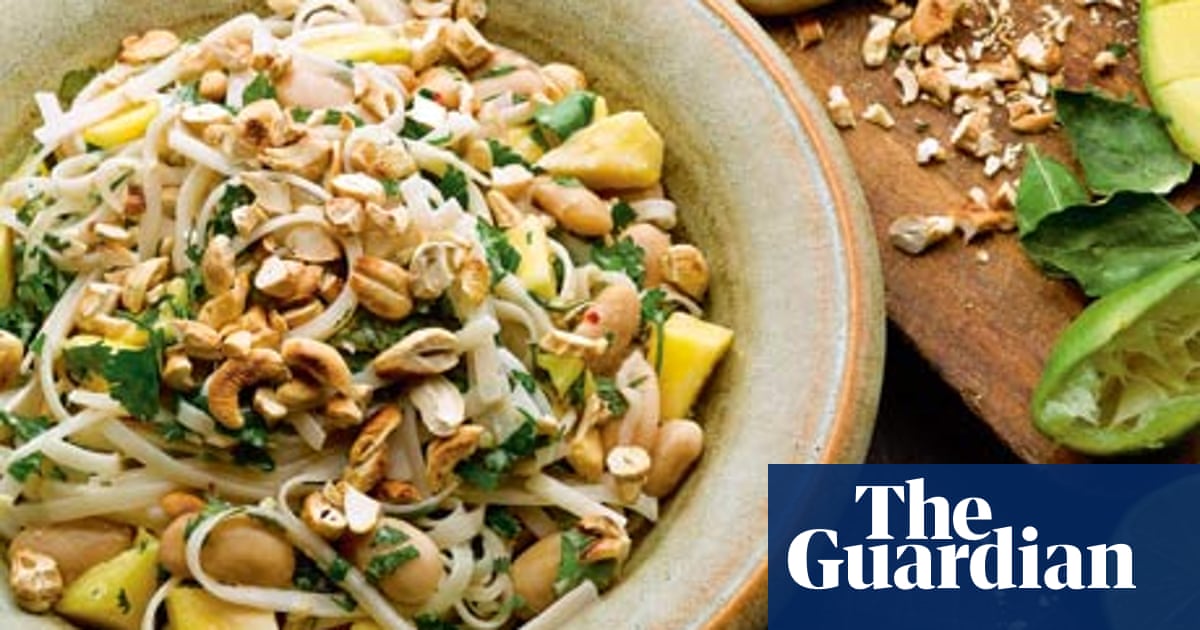 Rice Noodles Mango And Butter Bean Salad Yotam Ottolenghi
