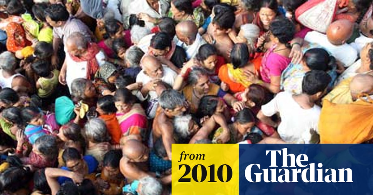 India begins census of 1 billion people India The Guardian