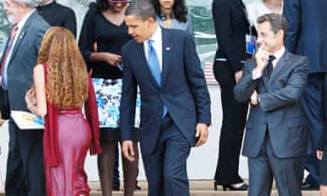 Obama appears to ogle woman