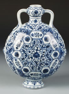Ming vase set make worker a millionaire | The art market | The Guardian