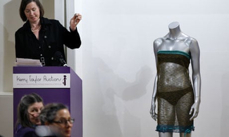 kate middleton transparent dress fashion show The True Story Of Kate Middleton, Her Sheer Dress & Uni Catwalk