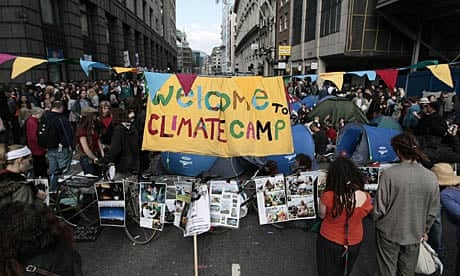 Police kettled the climate camp in Bishopsgate, London, during the G20 ptotests in 2009.