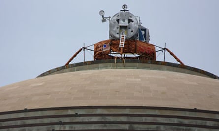 A replica Apollo lunar module on top of the MIT dome
