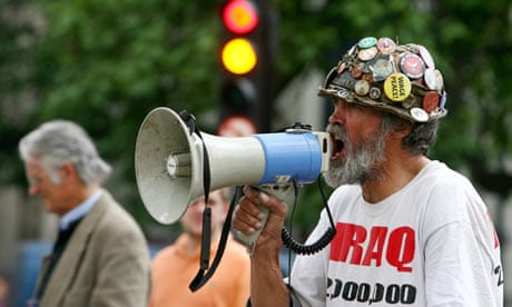 Peace protester Brian Haw makes his voice heard, 2009