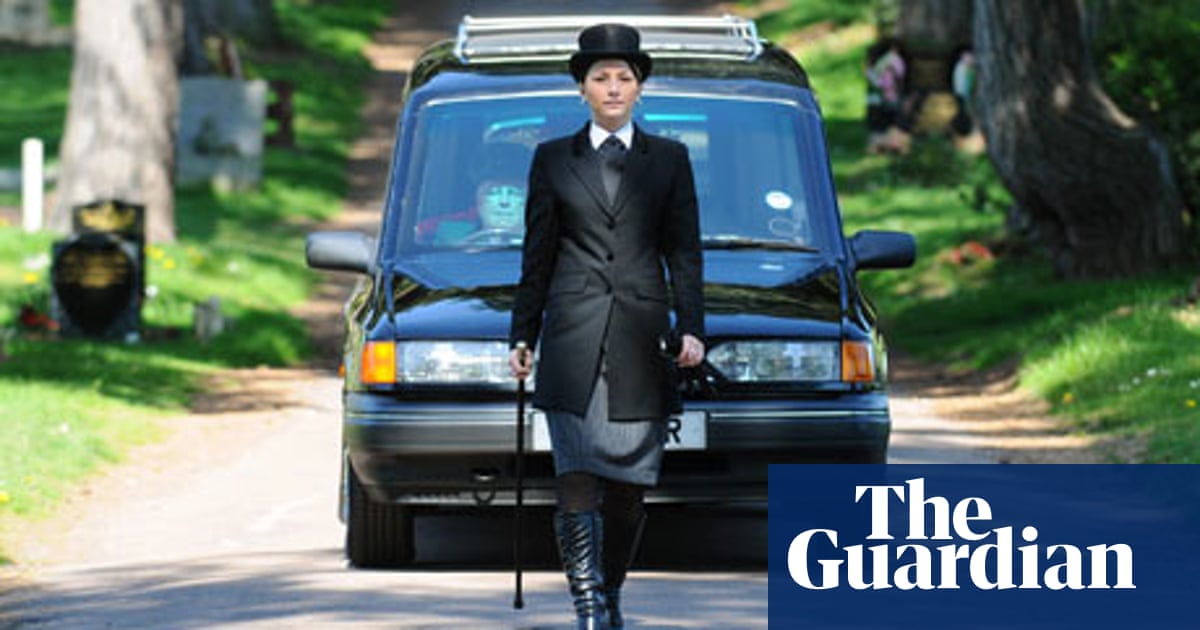 The Rise Of Women Undertakers Life And Style The Guardian