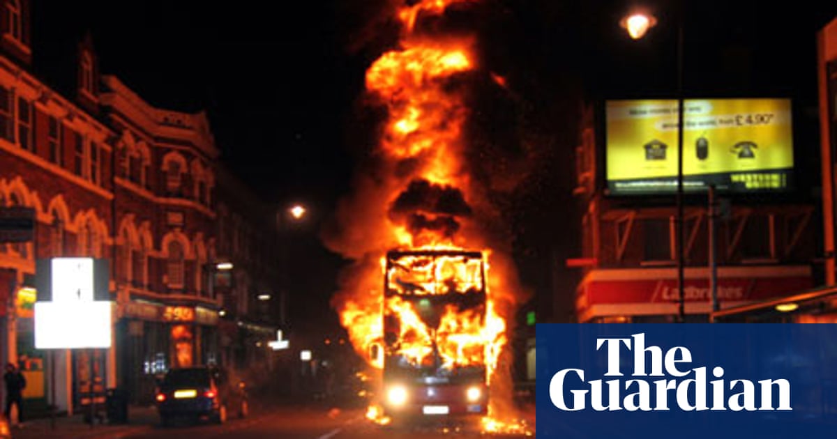 Uk Riots Paul Lewis S Five Day Journey Uk News The Guardian