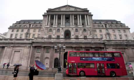 A bus pases the bank of england