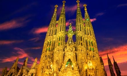Sagrada Familia Gets Final Completion Date 26 Or 28 Spain The Guardian