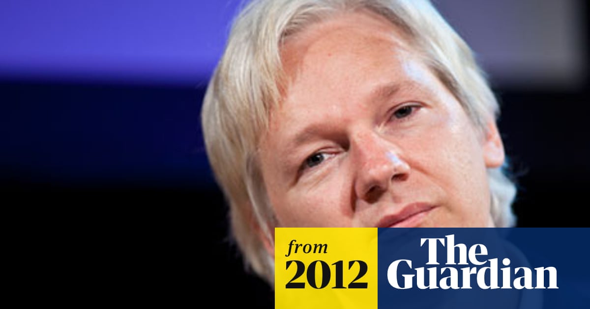 julian-assange-s-internet-dating-adventures-to-be-made-into-a-film