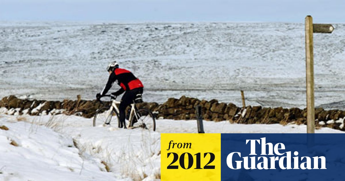 Snow Forecast For Wales And West Of England As Winter Weather Heads South Uk Weather The Guardian
