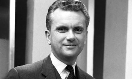 Kenneth Kendall Obituary Bbc The Guardian