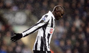 Newcastle S Demba Ba Has The Skill But Is Dodgy Knee A Gamble Too Far Louise Taylor Football The Guardian