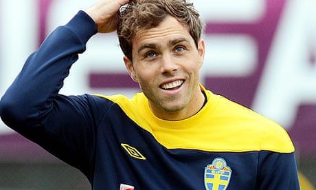 Euro 2012: Sweden's Johan Elmander battling to recover from fracture | Euro 2012 | The Guardian