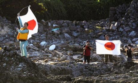 Japanese activists on disputed island