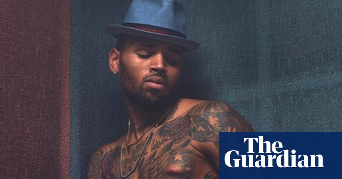 Chris Brown - Press Me (Lyrics)