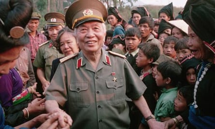 General Vo Nguyen Giap shakes villagers hands