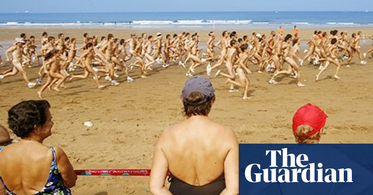 Christmas nba jerseys jersey spurs uniforms uniform eyes xmas warriors burn finally won lakers goodbye sleeves socks hello Streak for Christmas (with your kit on) | Running | The Guardian