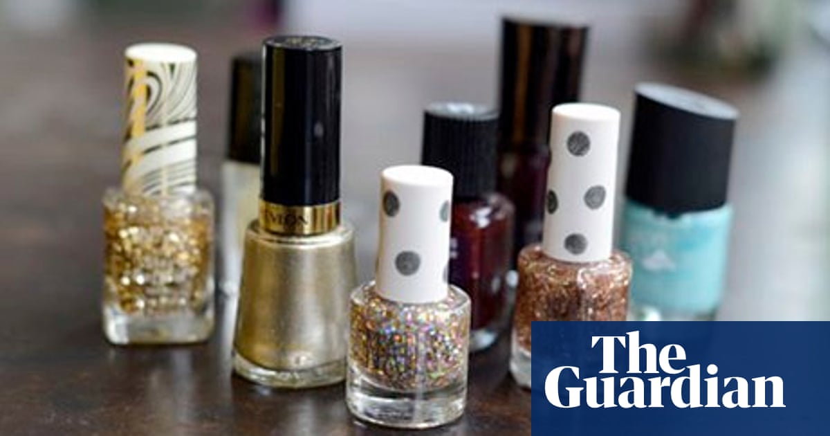 Glitter Nails Made Easy Fashion The Guardian Glitter Nails Made Easy Fashion The Guardian