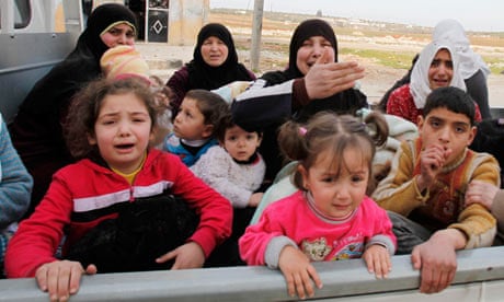 Syrian civilians flee 
