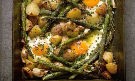 Hugh Fearnley-Whittinstall's roast new potatoes and asparagus