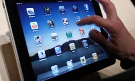 apple s ipad still on top as tablets