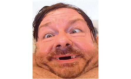 Ricky Gervais selfie