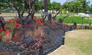 Hampton Court Flower Show More Apocalypse Now Than Garden Of Eden Life And Style The Guardian